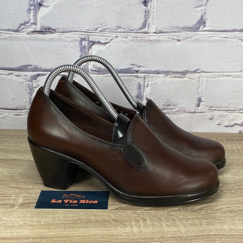 Dansko Beth Pumps 39